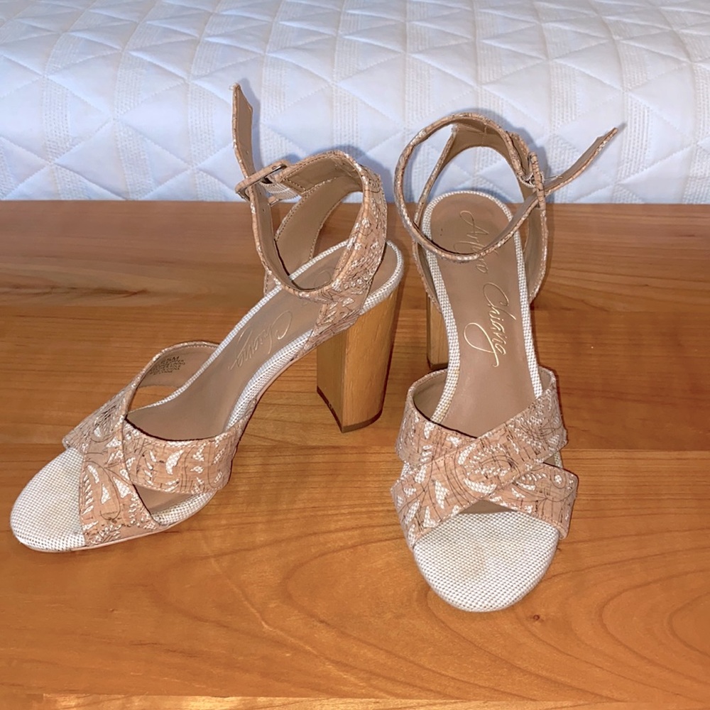 Arturo Chiang heels